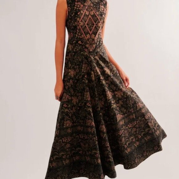 Malena, fits like S, dress, Black Floral - Picture 4 of 8